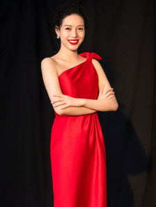 主演新片《海的开始》首曝剧照 2024-05-08 据日媒，Snow Man目黑莲将主演7月富士台月9剧《海之始》（暂译，海のはじまり）。